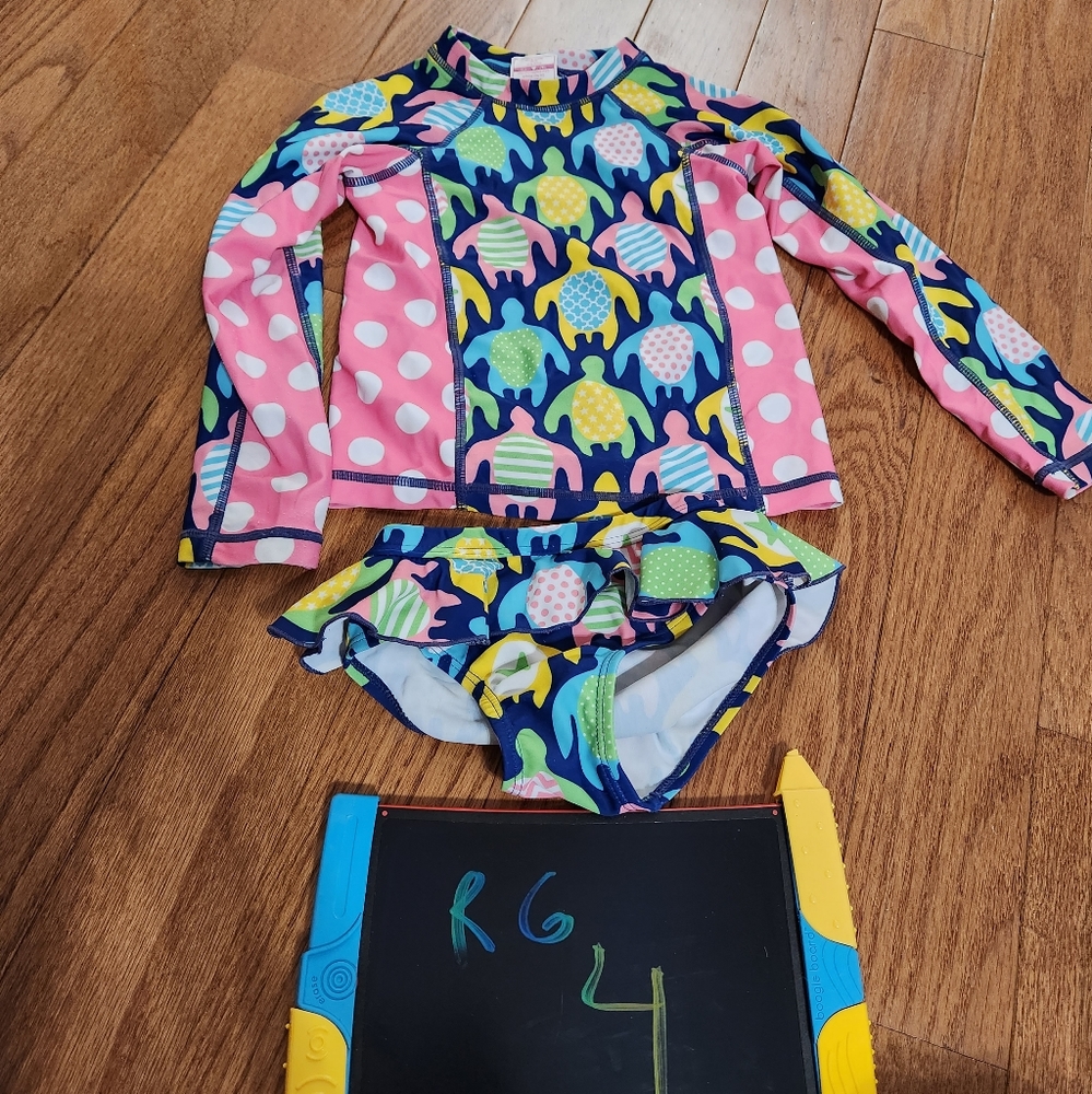 Ruffle Girl size 4 swim suit bathing suit size 4 sea turtles rash guard